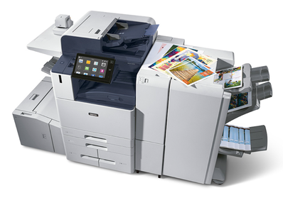 Zarządzanie flotą drukarek w dużym przedsiębiorstwie: jak Xerox ułatwia proces?